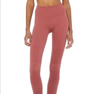 ALO YOGA HIGH-WAIST SEAMLESS IDOL LEGGING